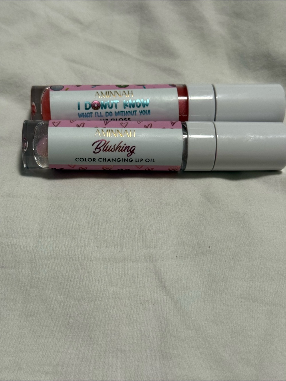 AMINNAH Blushing Color-Changing Lip Oil and “I dont know” lip gloss Set!